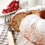Ciambella mandorle e amaretti che profuma di casa
